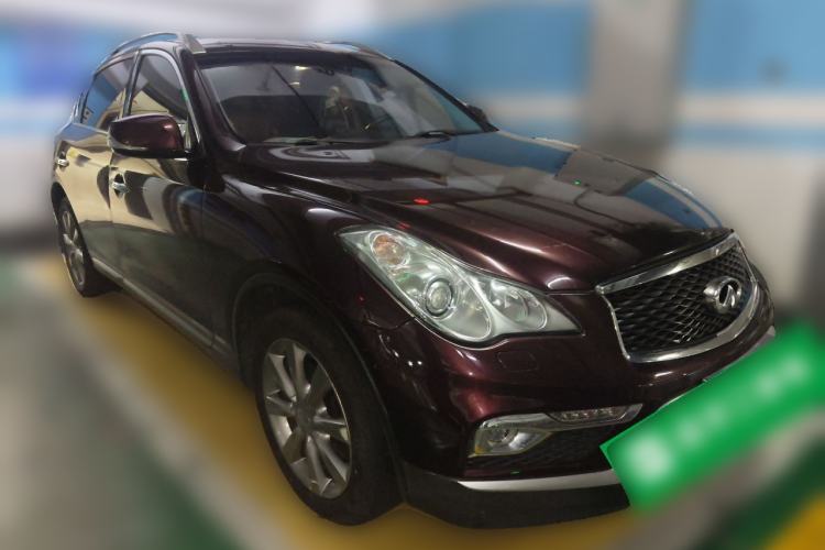 Used Infiniti QX50 2015 2.5L Enjoyment Edition Front Right 45 Deg