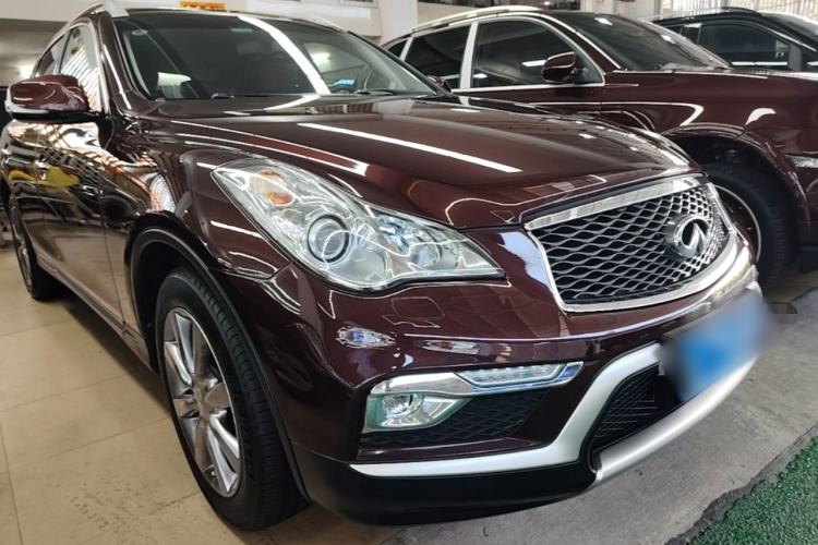 Used Infiniti QX50 2015 2.5L Enjoyment Edition Front Right 45 Deg