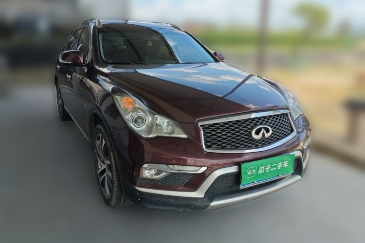 Used Infiniti QX50 2015 2.5L Luxury Edition Front Right 45 Deg