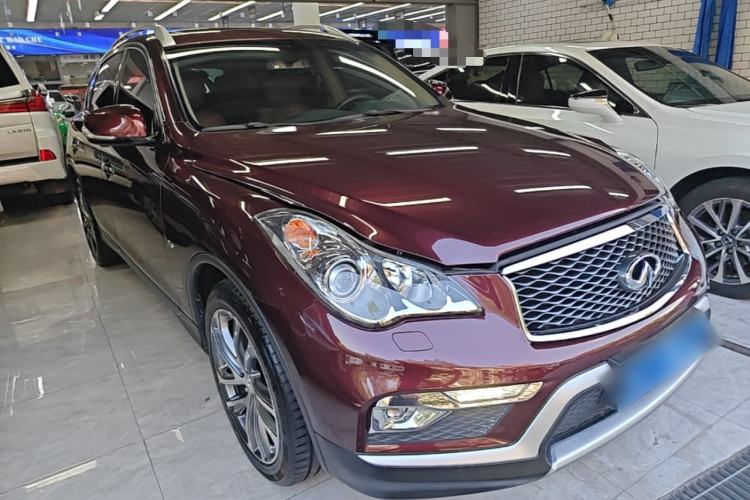 Used Infiniti QX50 2015 2.5L Luxury Edition Front Right 45 Deg