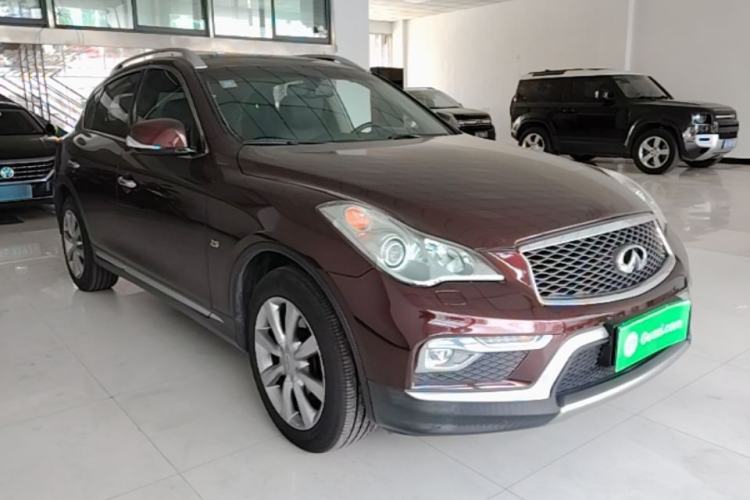 Used Infiniti QX50 2015 2.5L Enjoyment Edition Front Right 45 Deg