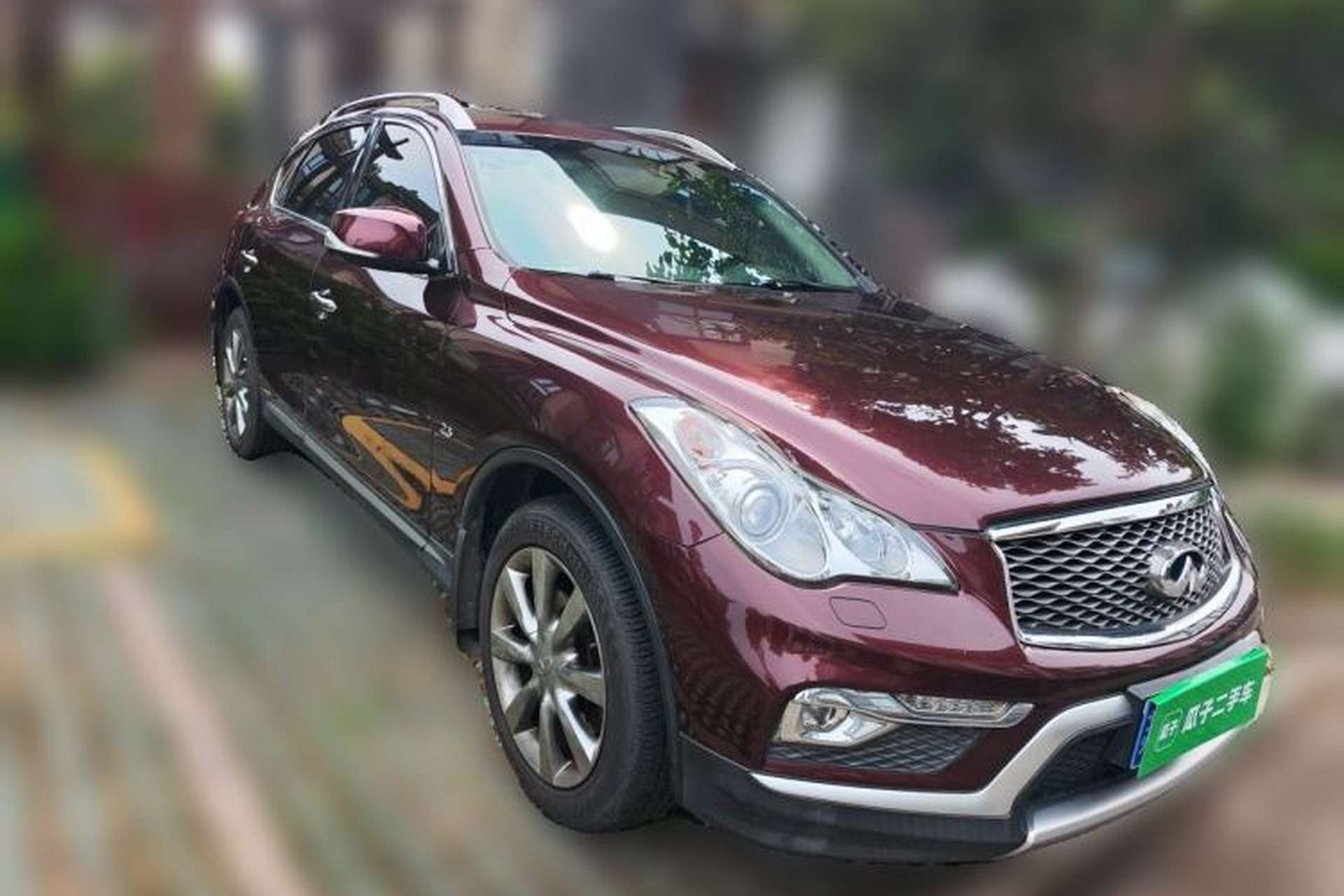 Used Infiniti QX50 2015 2.5L Enjoyment Edition Front Right 45 Deg