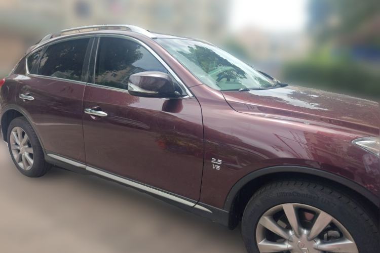 Used Infiniti QX50 2015 2.5L Enjoyment Edition Front Right 45 Deg