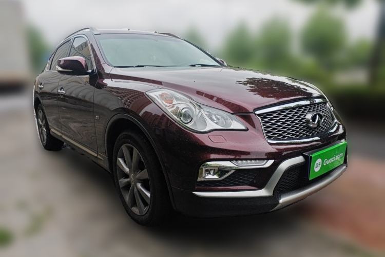 Used Infiniti QX50 2015 2.5L Enjoyment Edition Front Right 45 Deg