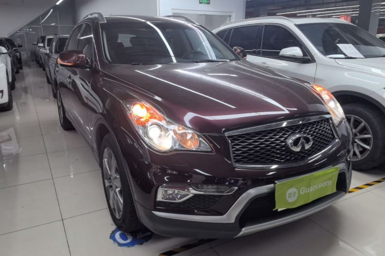 Used Infiniti QX50 2015 2.5L Enjoyment Edition Front Right 45 Deg