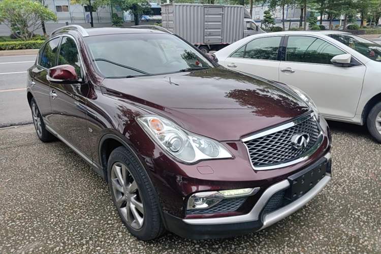 Used Infiniti QX50 2015 2.5L Enjoyment Edition Front Right 45 Deg