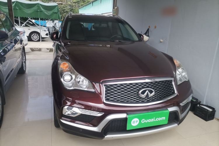 Used Infiniti QX50 2015 2.5L Luxury Edition Front Right 45 Deg