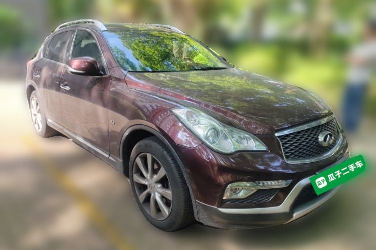 Used Infiniti QX50 2015 2.5L Enjoyment Edition Front Right 45 Deg