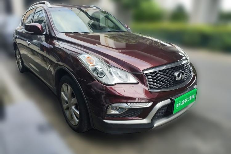 Used Infiniti QX50 2015 2.5L Enjoyment Edition Front Right 45 Deg