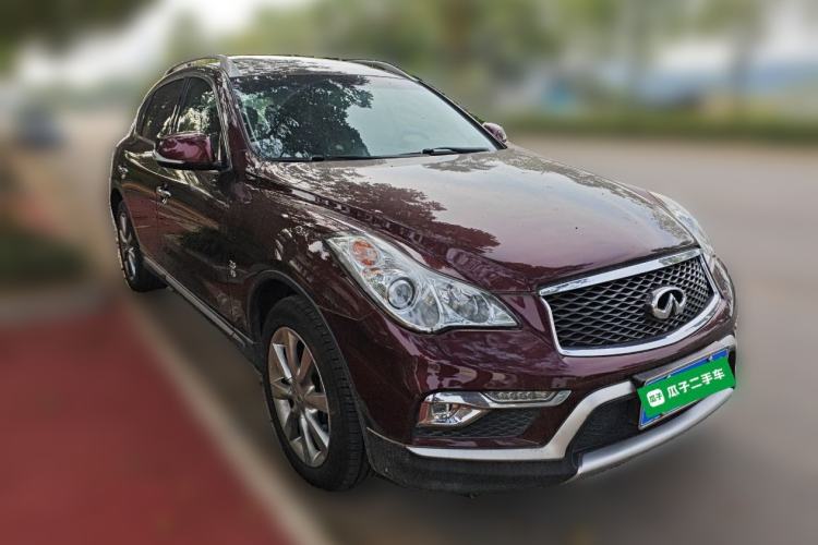 Used Infiniti QX50 2015 2.5L Comfort Edition Front Right 45 Deg