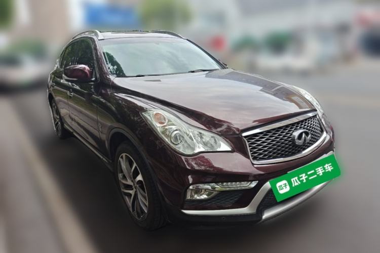 Used Infiniti QX50 2015 2.5L Luxury Edition Front Right 45 Deg