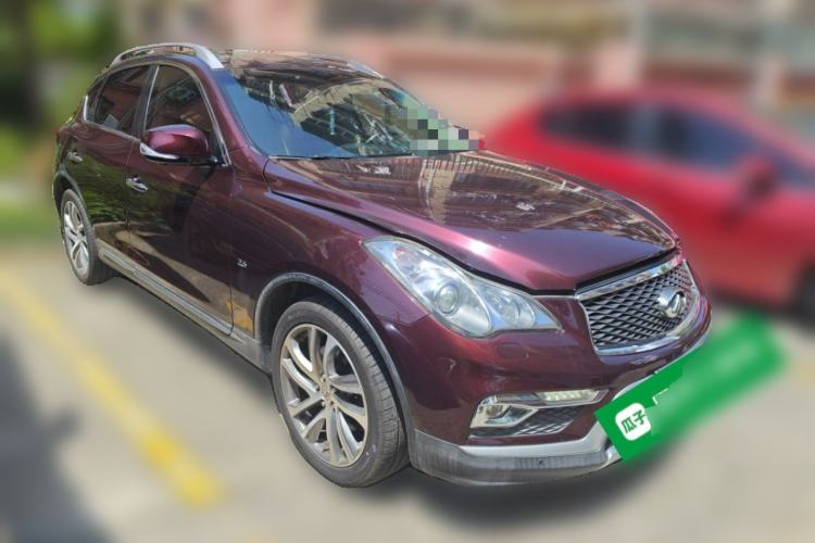 Used Infiniti QX50 2015 2.5L Luxury Edition Front Right 45 Deg