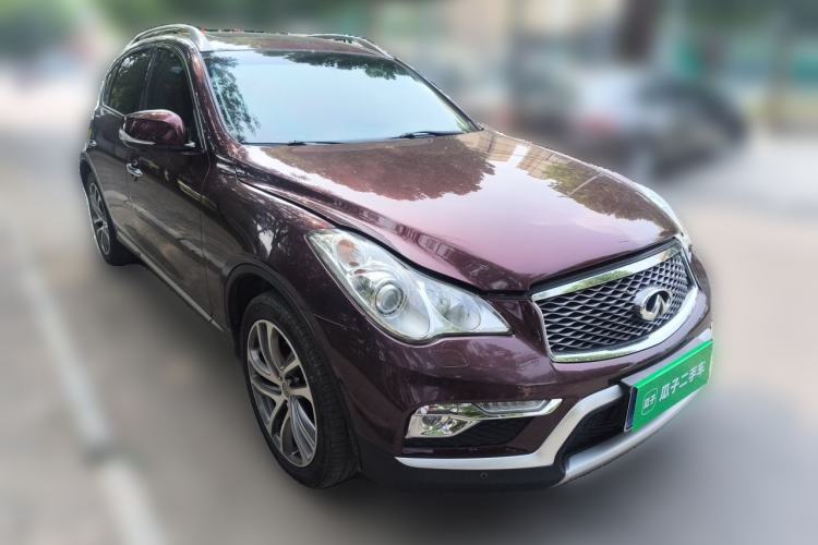 Used Infiniti QX50 2015 2.5L Luxury Edition Front Right 45 Deg