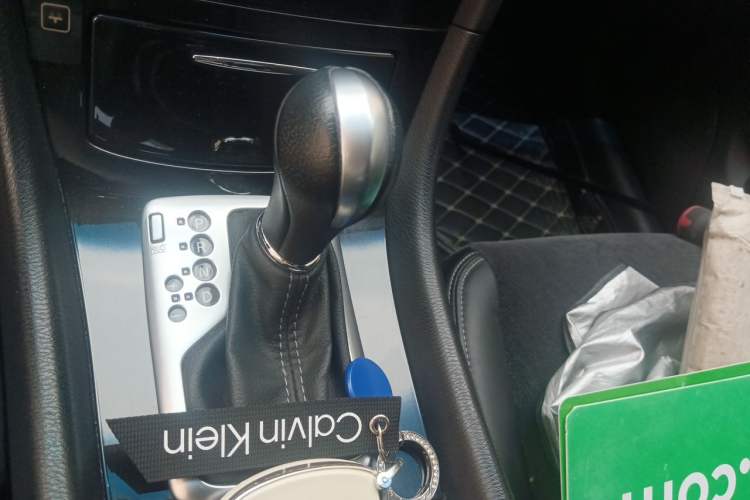 Used Infiniti QX50 2015 2.5L Comfort Edition Gear Lever