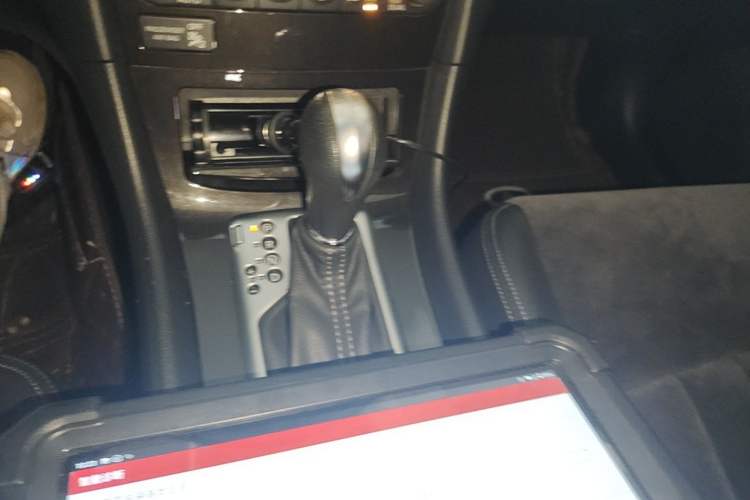 Used Infiniti QX50 2015 2.5L Comfort Edition Gear Lever