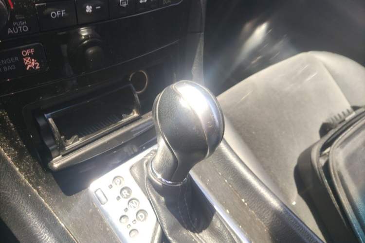 Used Infiniti QX50 2015 2.5L Comfort Edition Gear Lever