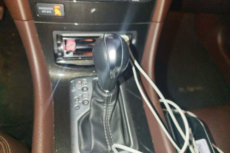Used Infiniti QX50 2015 2.5L Luxury Edition Gear Lever