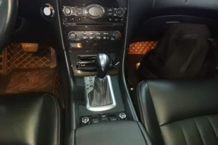 Used Infiniti QX50 2015 2.5L Luxury Edition Gear Lever