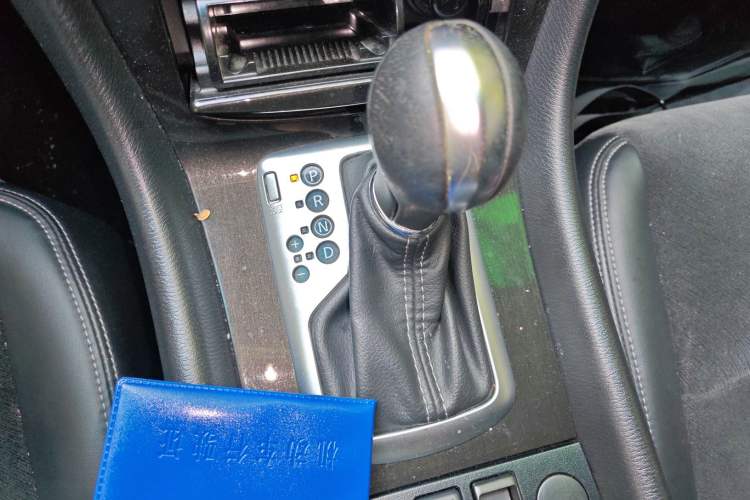 Used Infiniti QX50 2015 2.5L Comfort Edition Gear Lever