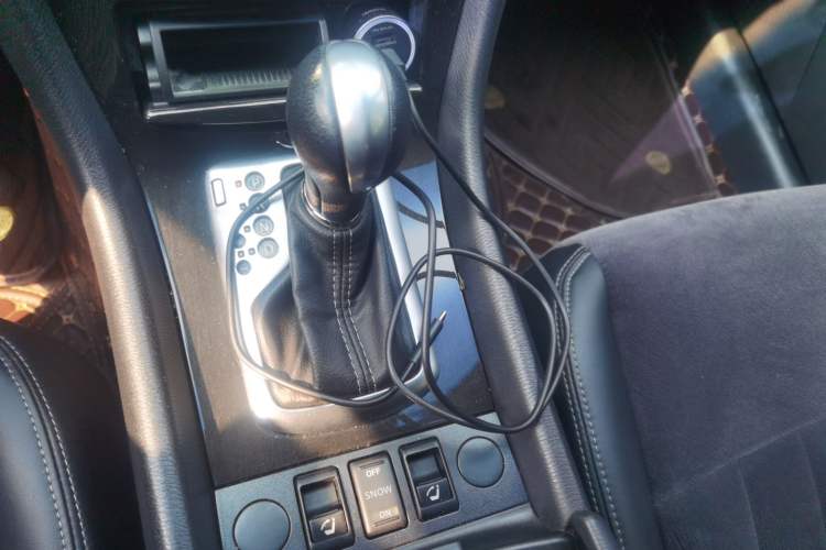 Used Infiniti QX50 2015 2.5L Comfort Edition Gear Lever