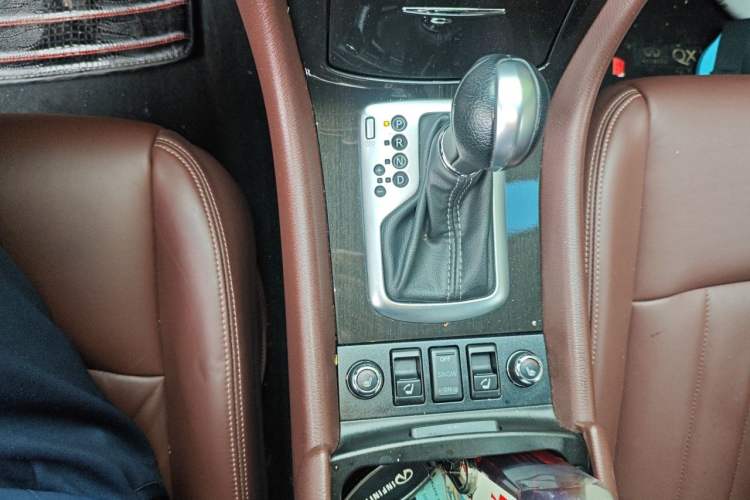 Used Infiniti QX50 2015 2.5L Enjoyment Edition Gear Lever