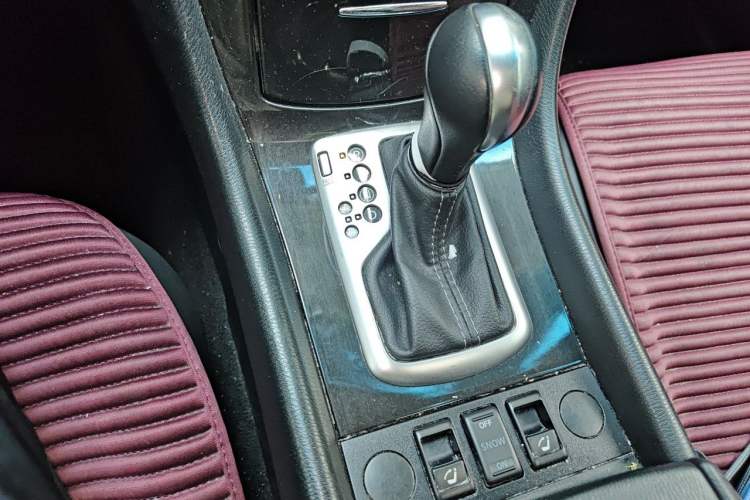 Used Infiniti QX50 2015 2.5L Comfort Edition Gear Lever