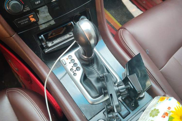 Used Infiniti QX50 2015 2.5L Luxury Edition Gear Lever