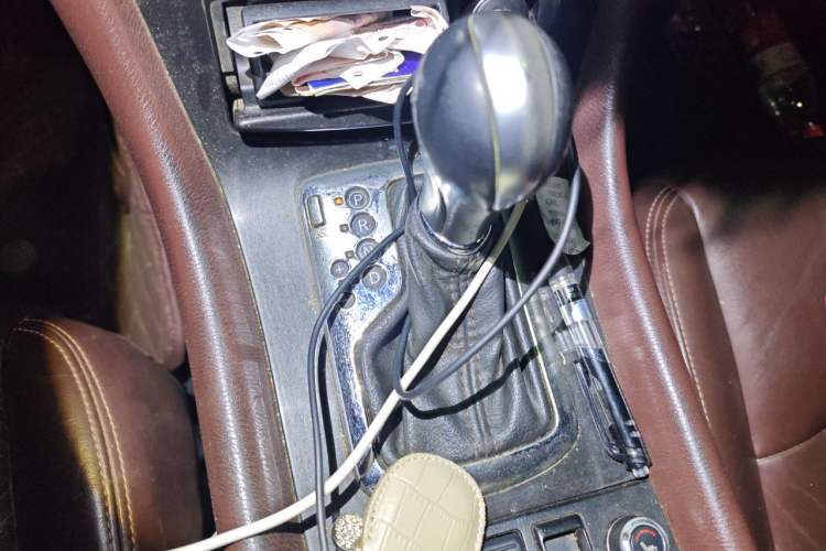 Used Infiniti QX50 2015 2.5L Enjoyment Edition Gear Lever