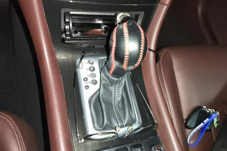 Used Infiniti QX50 2015 2.5L Enjoyment Edition Gear Lever
