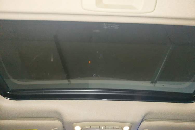 Used Infiniti QX50 2015 2.5L Luxury Edition Headliner