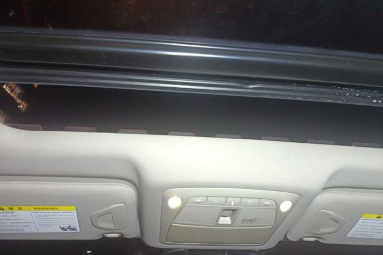 Used Infiniti QX50 2015 2.5L Luxury Edition Headliner
