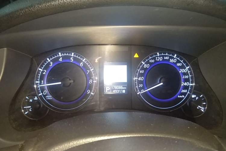 Used Infiniti QX50 2015 2.5L Enjoyment Edition Instrument Cluster