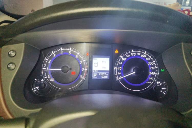 Used Infiniti QX50 2015 2.5L Luxury Edition Instrument Cluster