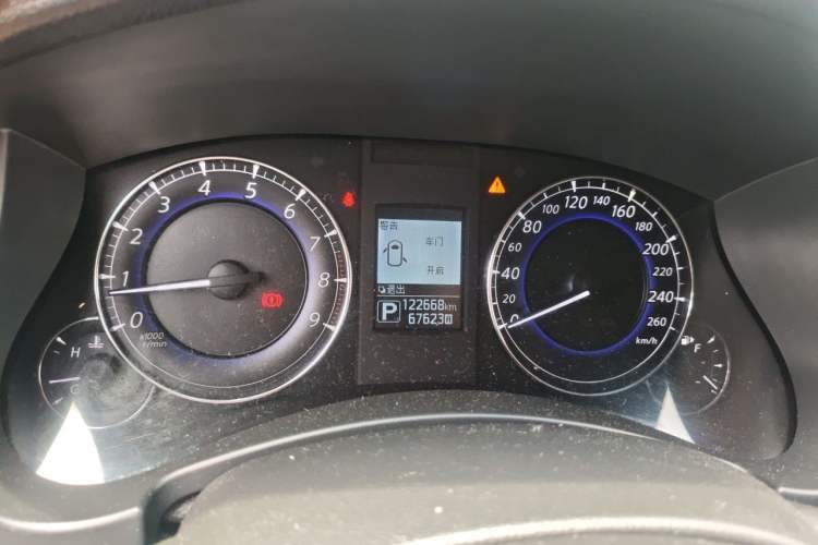 Used Infiniti QX50 2015 2.5L Comfort Edition Instrument Cluster