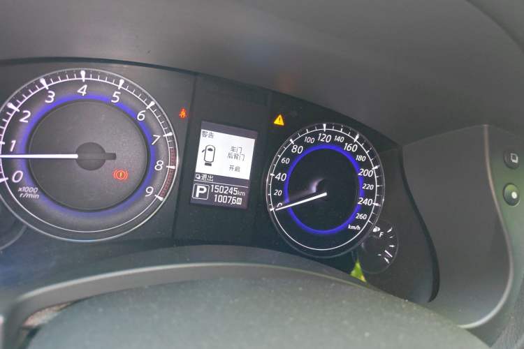 Used Infiniti QX50 2015 2.5L Comfort Edition Instrument Cluster