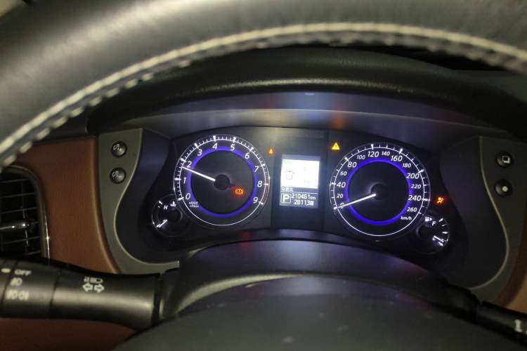 Used Infiniti QX50 2015 2.5L Enjoyment Edition Instrument Cluster