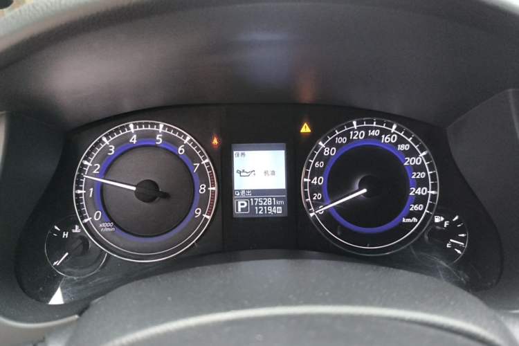 Used Infiniti QX50 2015 2.5L Luxury Edition Instrument Cluster