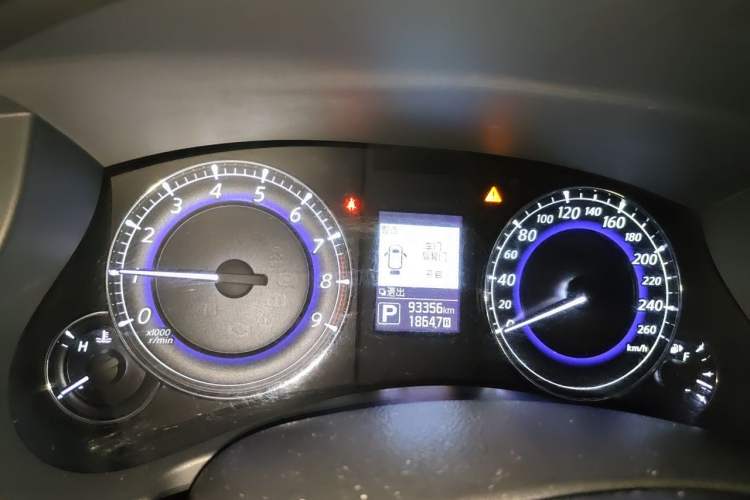Used Infiniti QX50 2015 2.5L Comfort Edition Instrument Cluster