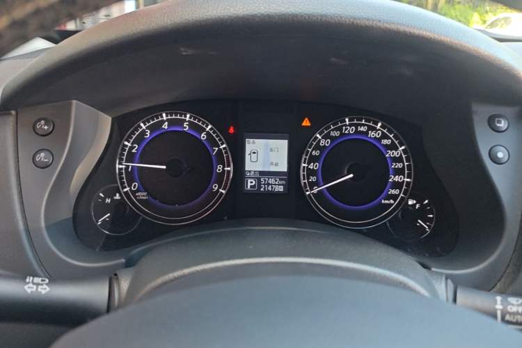 Used Infiniti QX50 2015 2.5L Comfort Edition Instrument Cluster