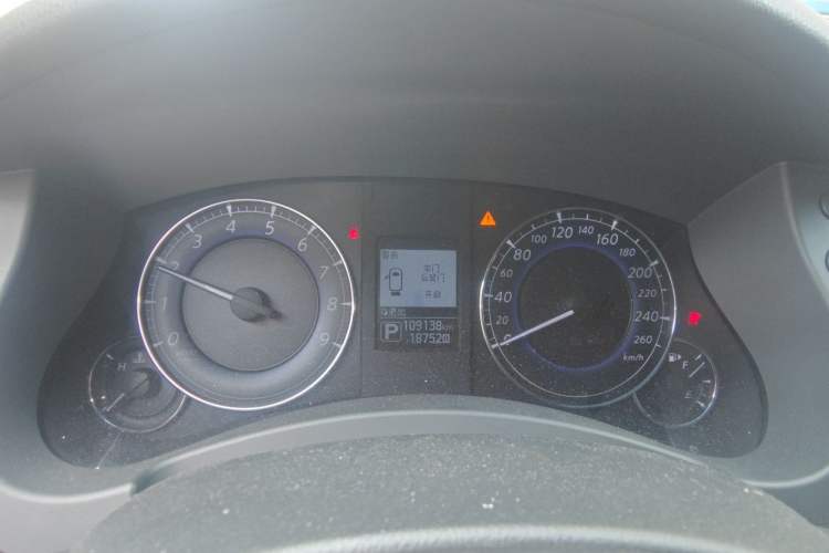 Used Infiniti QX50 2015 2.5L Enjoyment Edition Instrument Cluster