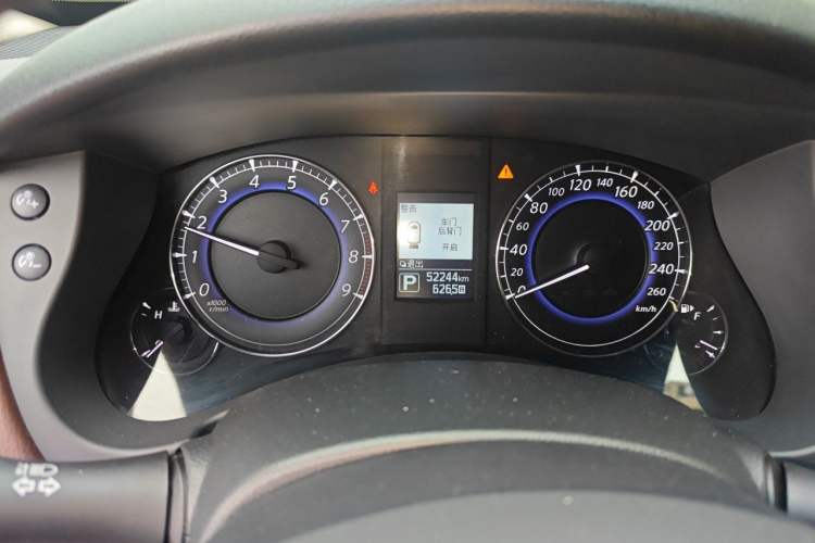 Used Infiniti QX50 2015 2.5L Enjoyment Edition Instrument Cluster