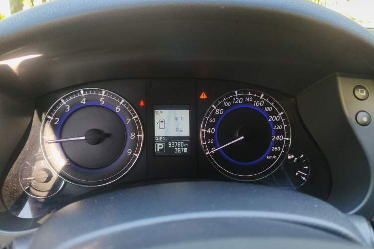 Used Infiniti QX50 2015 2.5L Enjoyment Edition Instrument Cluster