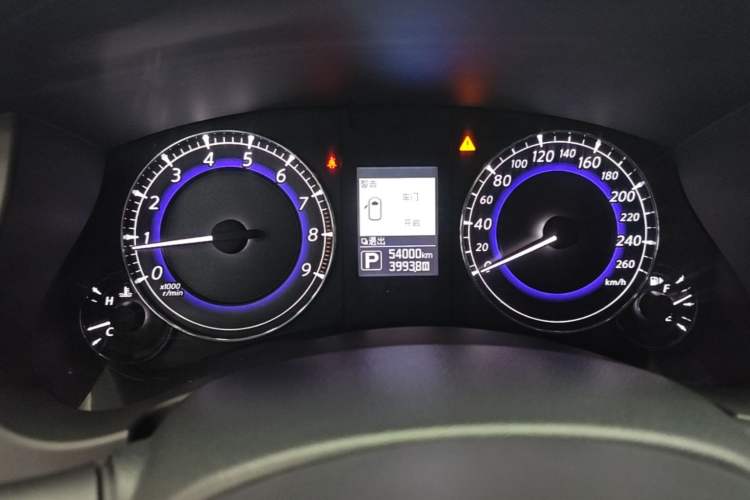 Used Infiniti QX50 2015 2.5L Enjoyment Edition Instrument Cluster