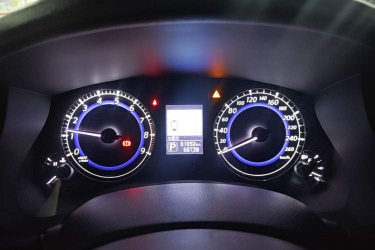 Used Infiniti QX50 2015 2.5L Enjoyment Edition Instrument Cluster