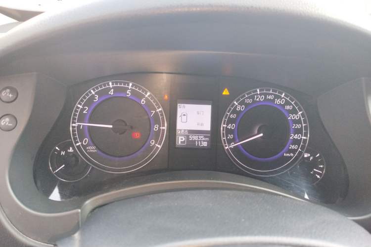 Used Infiniti QX50 2015 2.5L Comfort Edition Instrument Cluster