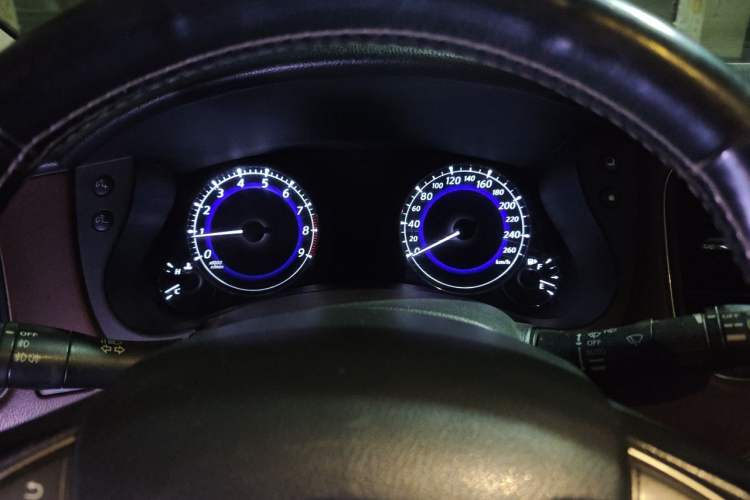 Used Infiniti QX50 2015 2.5L Enjoyment Edition Instrument Cluster