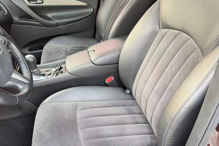 Used Infiniti QX50 2015 2.5L Comfort Edition Interior 2