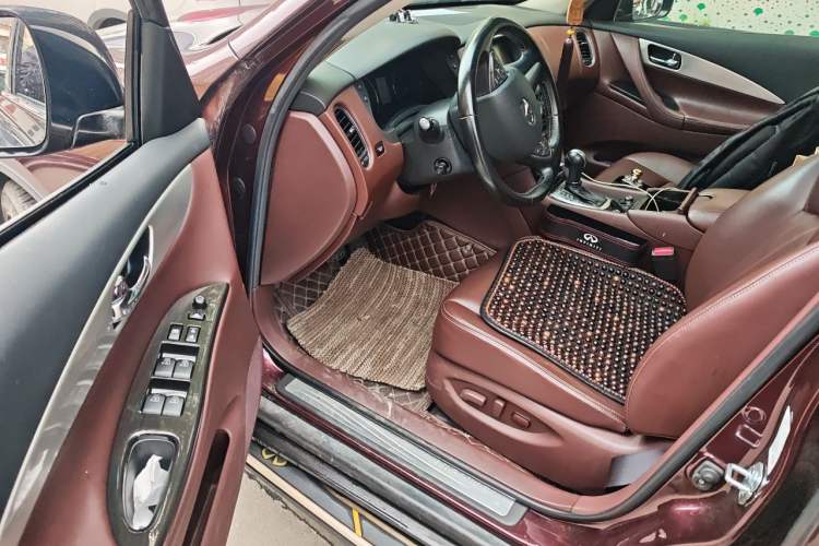 Used Infiniti QX50 2015 2.5L Enjoyment Edition Interior 3