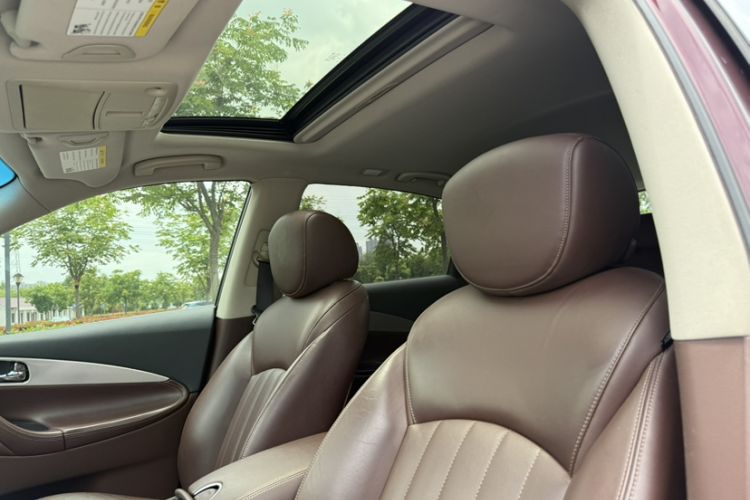 Used Infiniti QX50 2015 2.5L Enjoyment Edition Interior 6