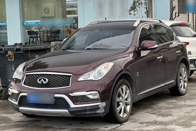 Ojetý Infiniti QX50 2015 2.5L Enjoyment Edition